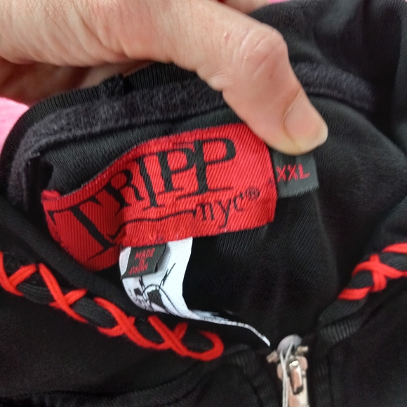 SOLD@hosted shop! Customized TRIPP NYC vintage short-sleeve zip hoodie top! - Picture 14 of 16